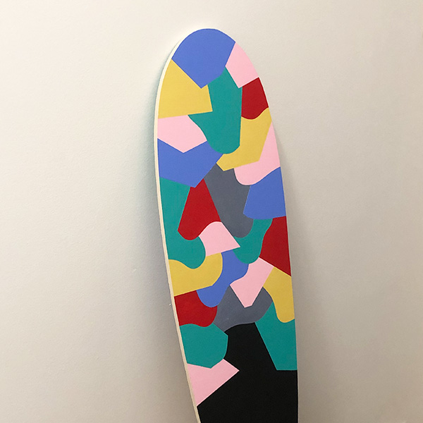 Planche de surf peint à l'acrylique